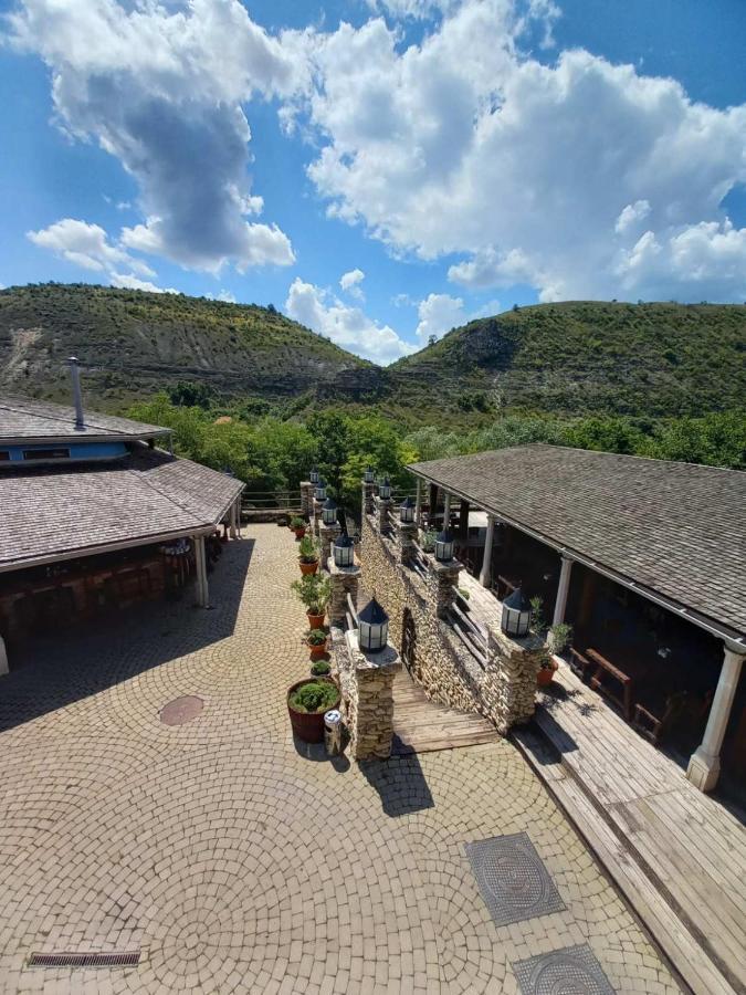 Vila Etnica Trebujeni Buitenkant foto
